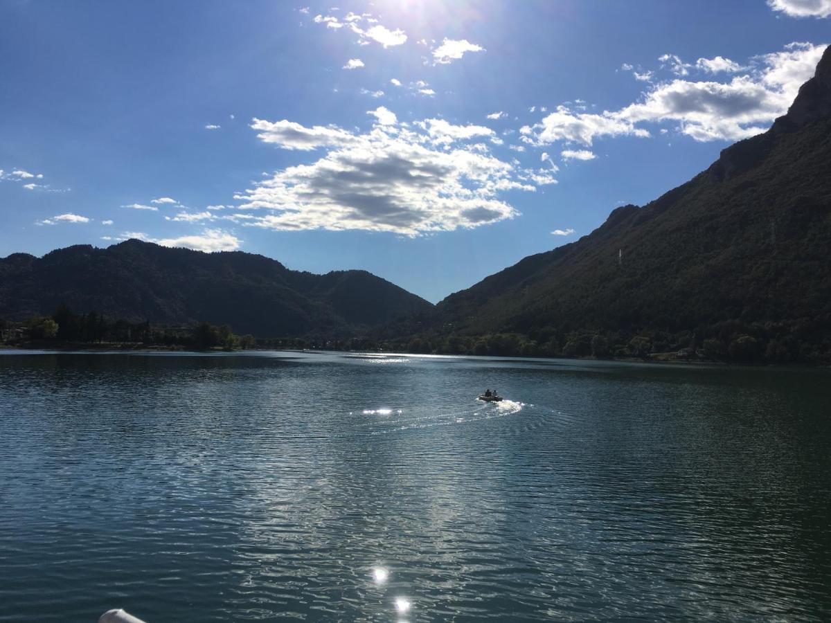 Casa Carla, Bis 4 Personen, Garten, Balkon Mit Blick Auf Den See Und Die Berge Кроне Экстерьер фото