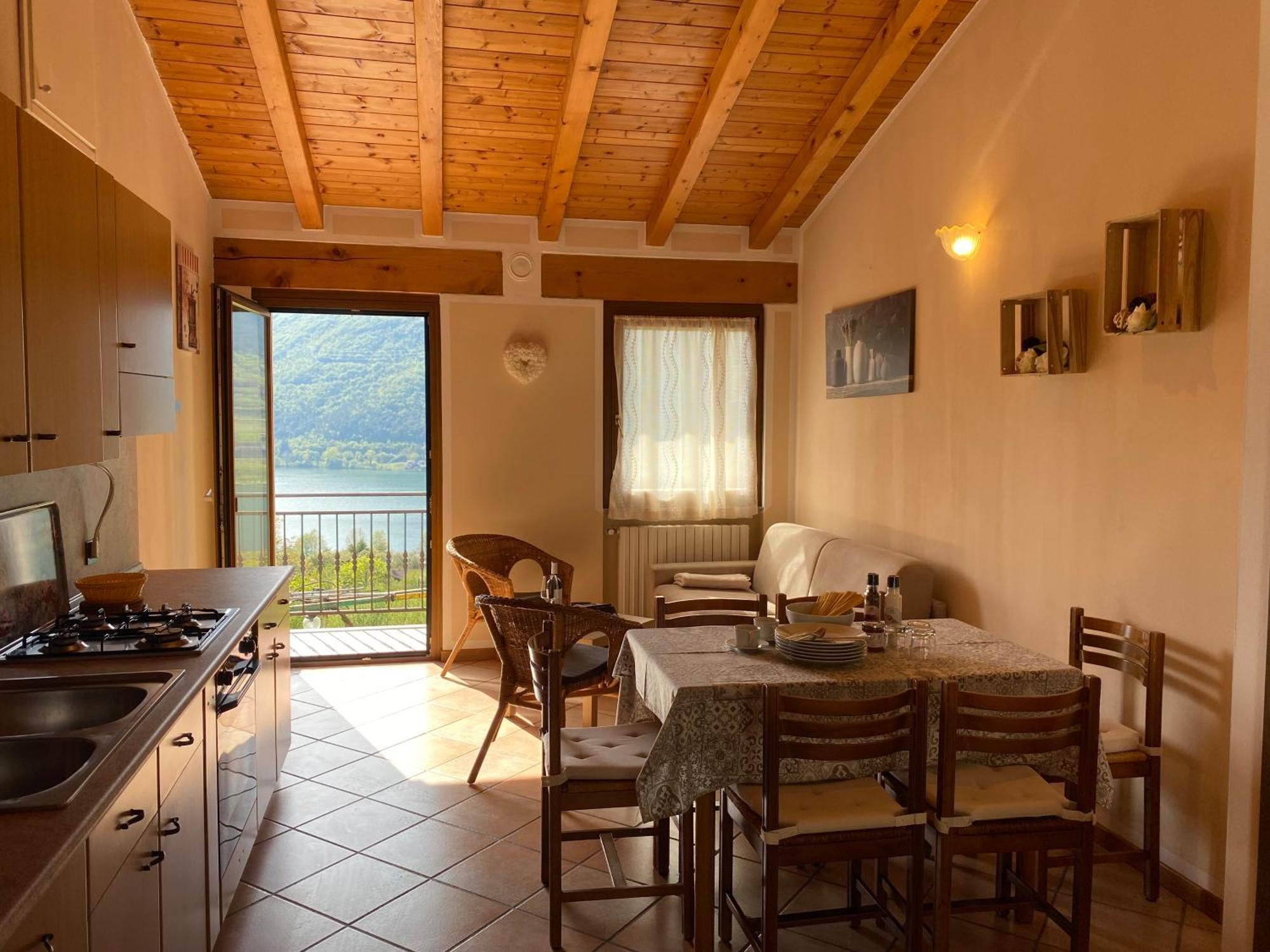 Casa Carla, Bis 4 Personen, Garten, Balkon Mit Blick Auf Den See Und Die Berge Кроне Экстерьер фото